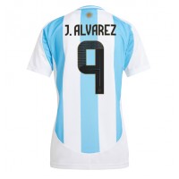 Camiseta Argentina Julian Alvarez #9 Primera Equipación Replica Copa America 2024 para mujer mangas cortas